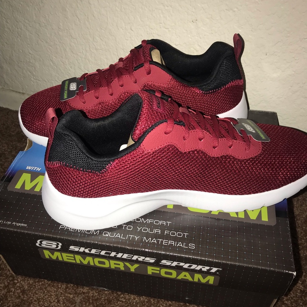 Mens Skechers Dynamight 2.0